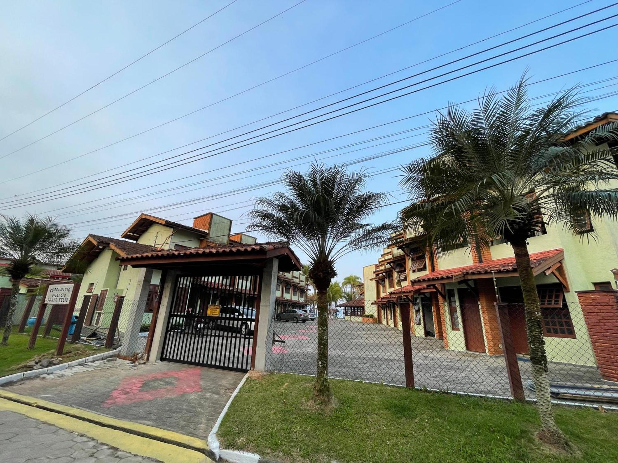 Pe Na Areia Na Praia Das Toninhas - Villagio 24 Porto Feliz Ubatuba Dış mekan fotoğraf